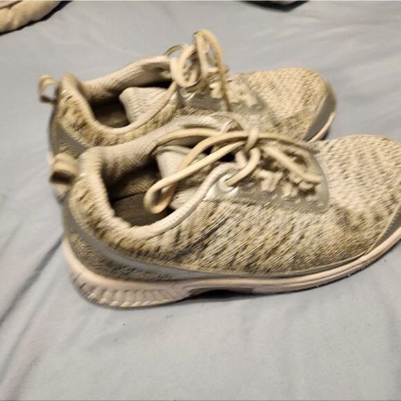 Women's Orthofeet sneakers. Light gray. Therapeutic walking‎ shoes. 7 Wide. - Picture 5 of 12